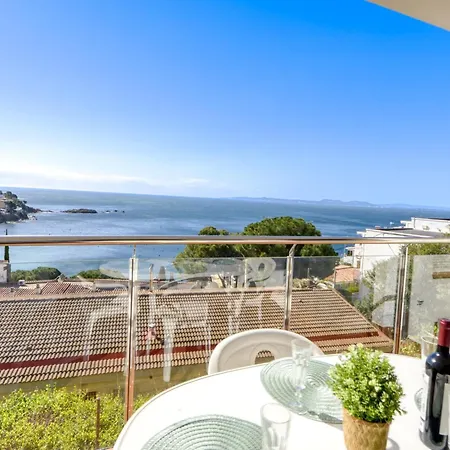 Apartment In Near Playa De Canyelles Roses