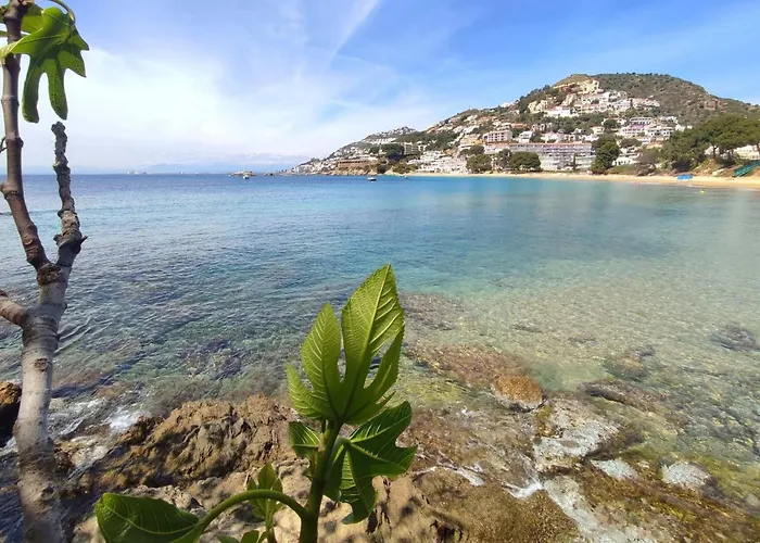 Apartment In Near Playa De Canyelles *